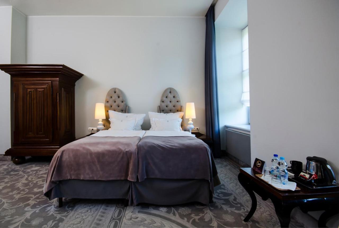 Hotel Krasicki Lidzbark Warmiński Exteriör bild