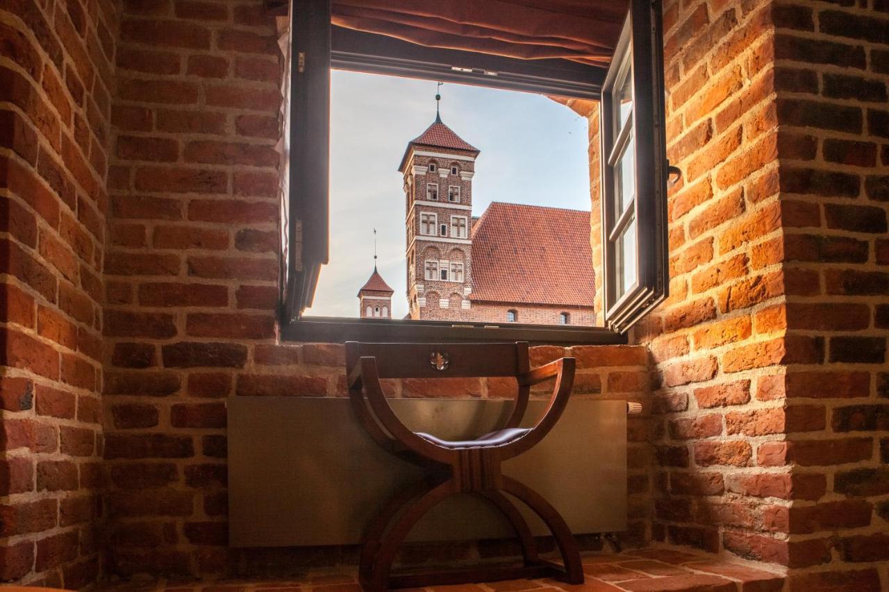Hotel Krasicki Lidzbark Warmiński Exteriör bild