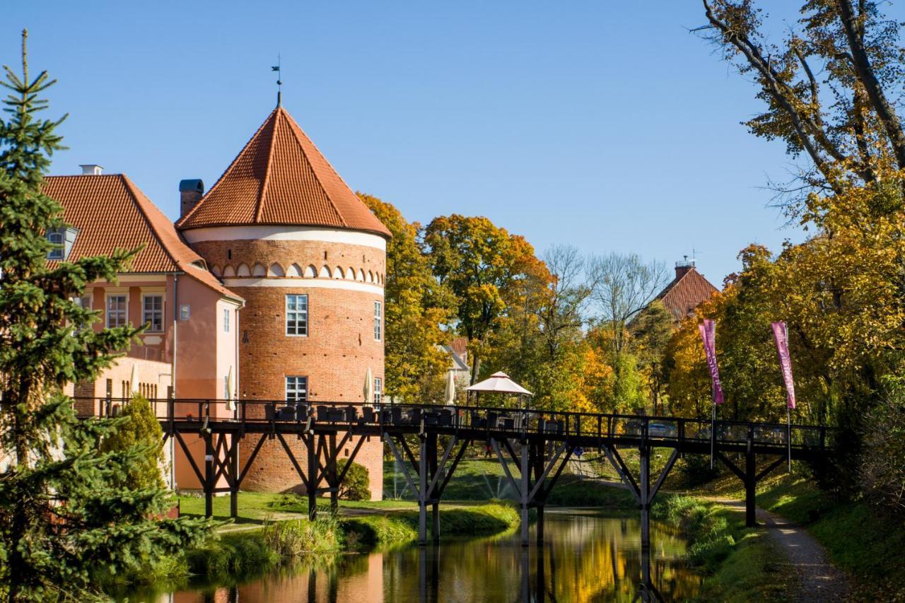 Hotel Krasicki Lidzbark Warmiński Exteriör bild